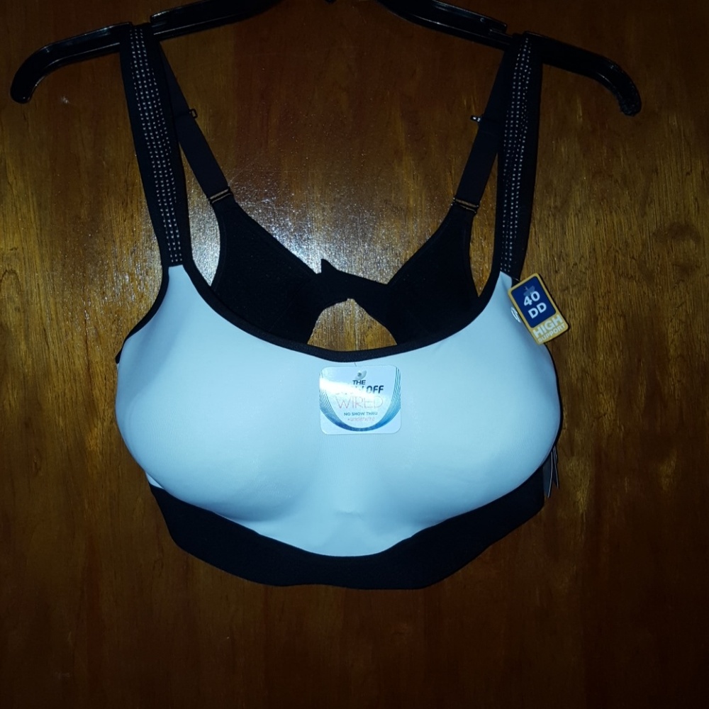 NWT champion super support underside sports bra
